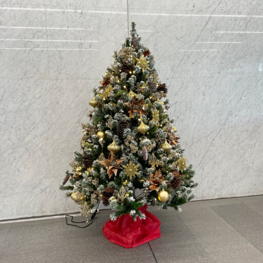 神奈川県 オフィス・商業施設向けクリスマスツリーレンタル
